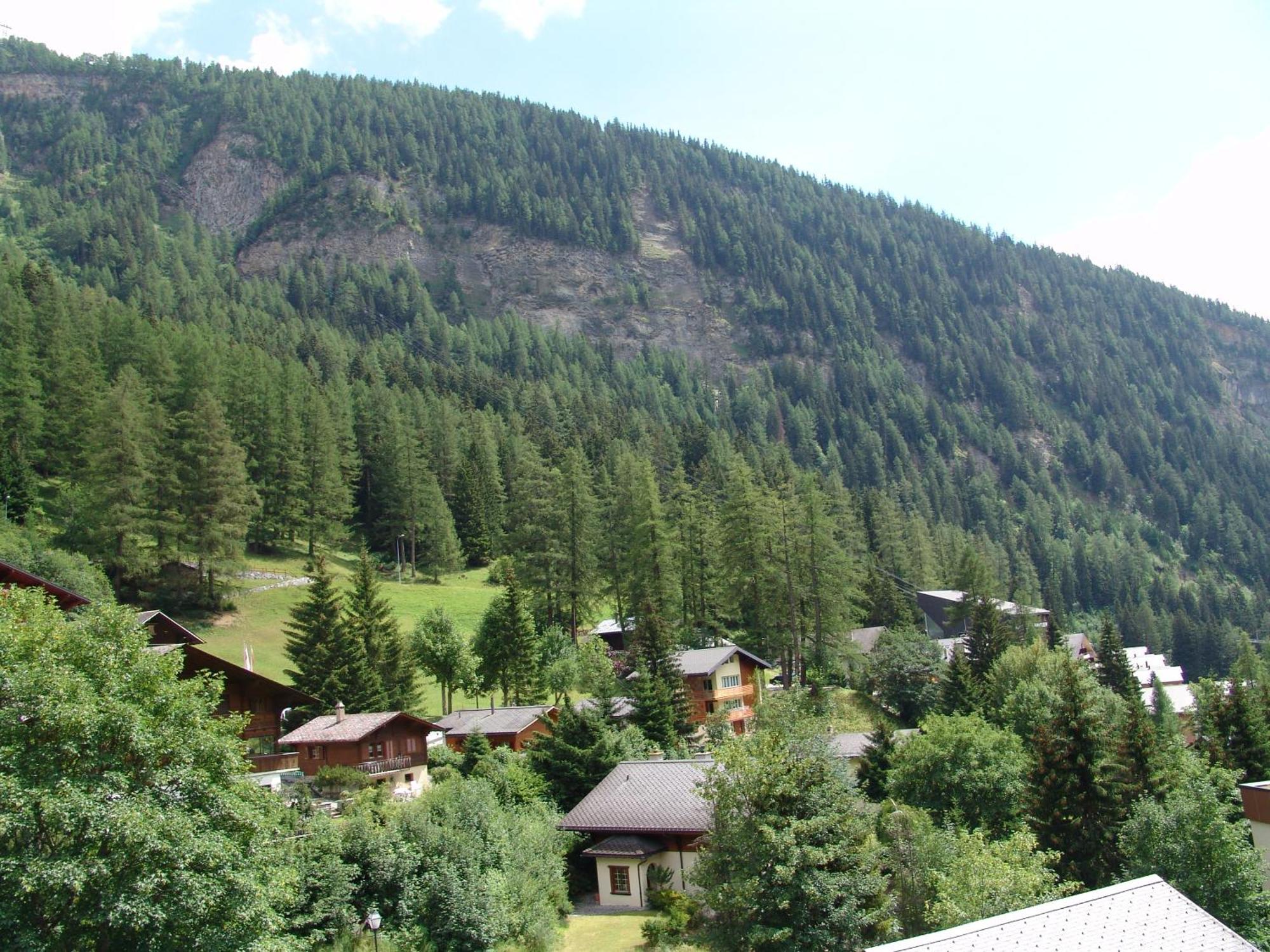 Apartments Haus Quelle Leukerbad Εξωτερικό φωτογραφία